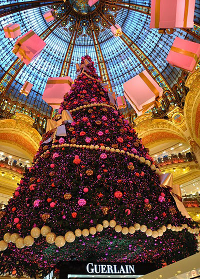 Paris Christmas Tree